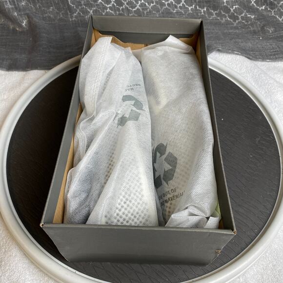 Stacy Adams Swagger Loafers Mens 9M White Slip On Studded Loafers Old Hollywood - Picture 9 of 11